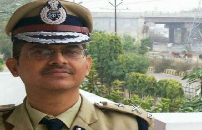 उत्तर प्रदेश की जेलों भ्रष्टाचार, पूर्व आईपीएस ने बयां किया आंखो देखा हाल