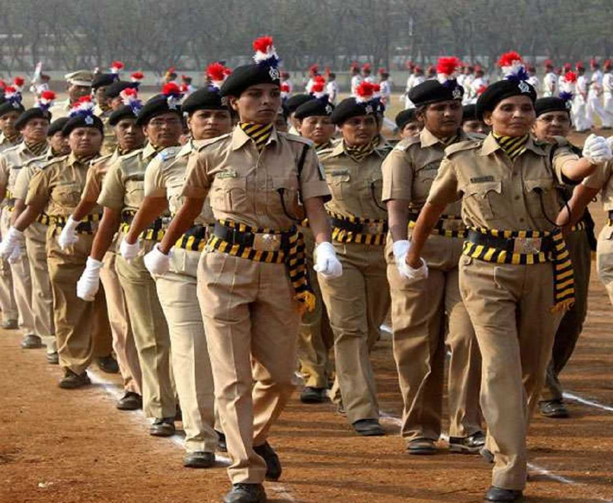 यूपी में पहली बार महिला पीएसी बटालियन का गठन यूपी में पहली बार महिला पीएसी बटालियन का गठन