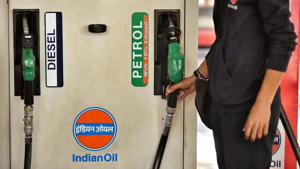 दिल्ली, मुंबई, सहित इन राज्यों में जानें पेट्रोल-डीजल के दाम.. दिल्ली, मुंबई, सहित इन राज्यों में जानें पेट्रोल-डीजल के दाम..