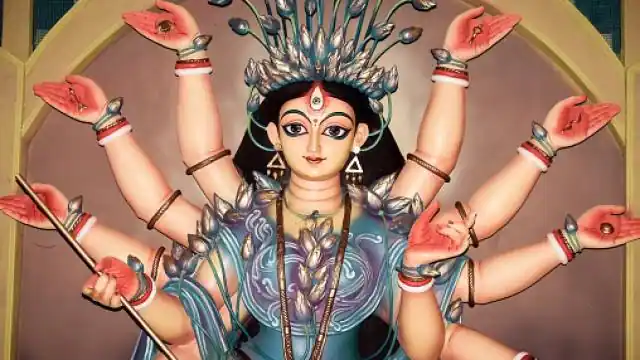 जानें इस बार नवरात्री में किस पर सवार होकर आएंगी मां दुर्गा… जानें इस बार नवरात्री में किस पर सवार होकर आएंगी मां दुर्गा…