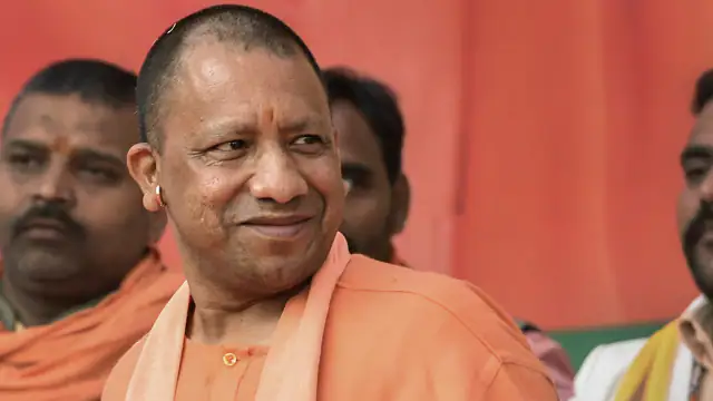 मंत्री अनूप सुरक्षा पर बोले- बहन-बेटियां असुरक्षित महसूस कर रहीं.. मंत्री अनूप सुरक्षा पर बोले- बहन-बेटियां असुरक्षित महसूस कर रहीं..