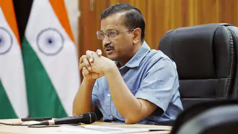 अरविंद केजरीवाल सीबीआई की रेड को लेकर लालू परिवार के पक्ष में उतरे… 