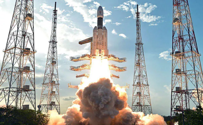 ISRO के सबसे भारी रॉकेट एलवीएम3 को किया प्रक्षेपित, पढ़े पूरी खबर ISRO के सबसे भारी रॉकेट एलवीएम3 को किया प्रक्षेपित, पढ़े पूरी खबर