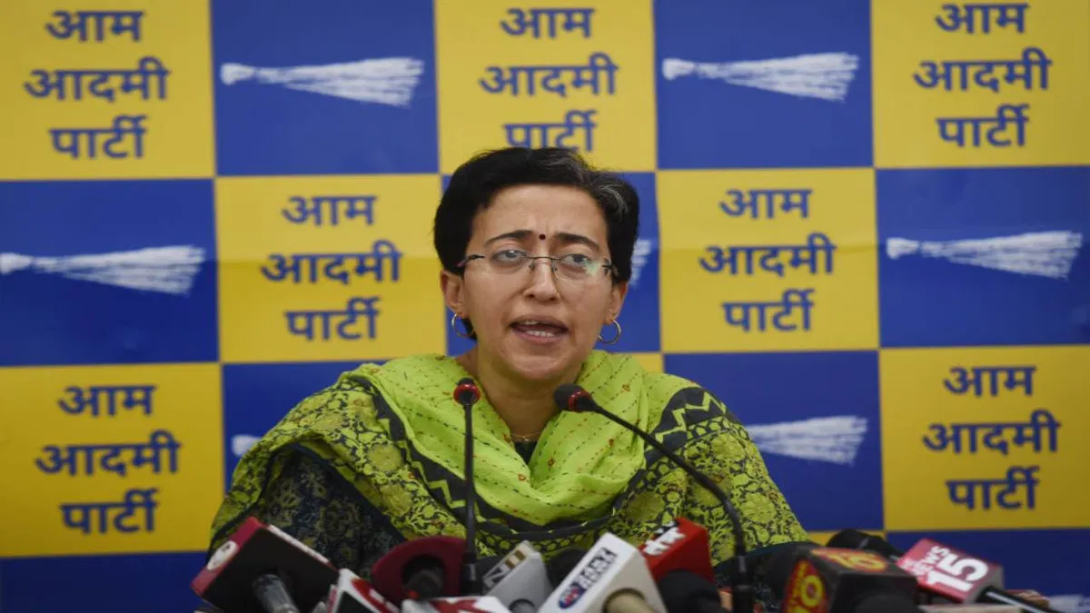 ऊर्जा मंत्री आतिशी ने बिजली को लेकर अधिकारियों को दिया आदेश, कहा… ऊर्जा मंत्री आतिशी ने बिजली को लेकर अधिकारियों को दिया आदेश, कहा…