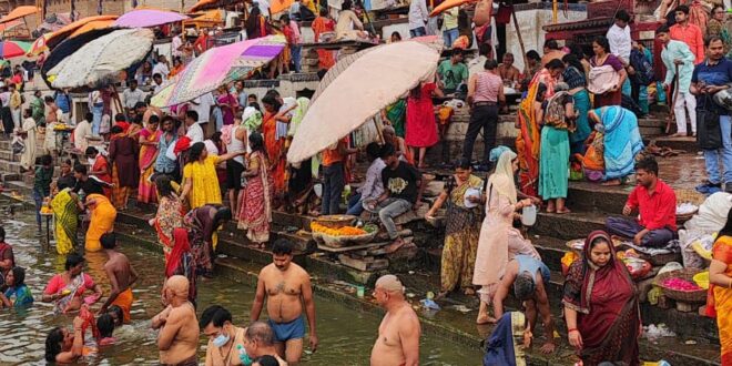 गंगा सप्तमी पर श्रद्धालुओं ने लगाई आस्था की डुबकी