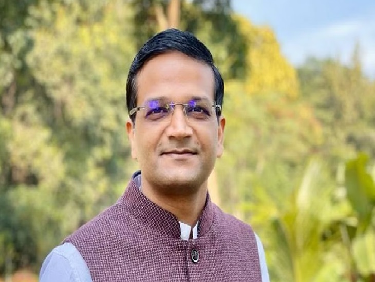 ईडी ने छवि रंजन के बिहार झारखंड और पश्चिम बंगाल में स्थित कई ठिकानों पर मारा छापा… ईडी ने छवि रंजन के बिहार झारखंड और पश्चिम बंगाल में स्थित कई ठिकानों पर मारा छापा…
