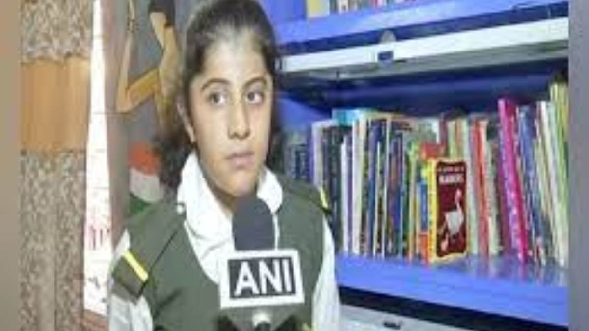 11 साल की आकर्षण सतीश ने हैदराबाद में तीन पुस्तकालय को किया स्थापित… 11 साल की आकर्षण सतीश ने हैदराबाद में तीन पुस्तकालय को किया स्थापित…
