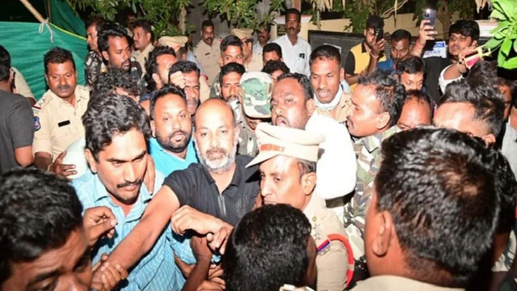 तेलंगाना पुलिस ने इस मामले में BJP राज्य प्रमुख बंदी संजय को हिरासत में लिया… तेलंगाना पुलिस ने इस मामले में BJP राज्य प्रमुख बंदी संजय को हिरासत में लिया…