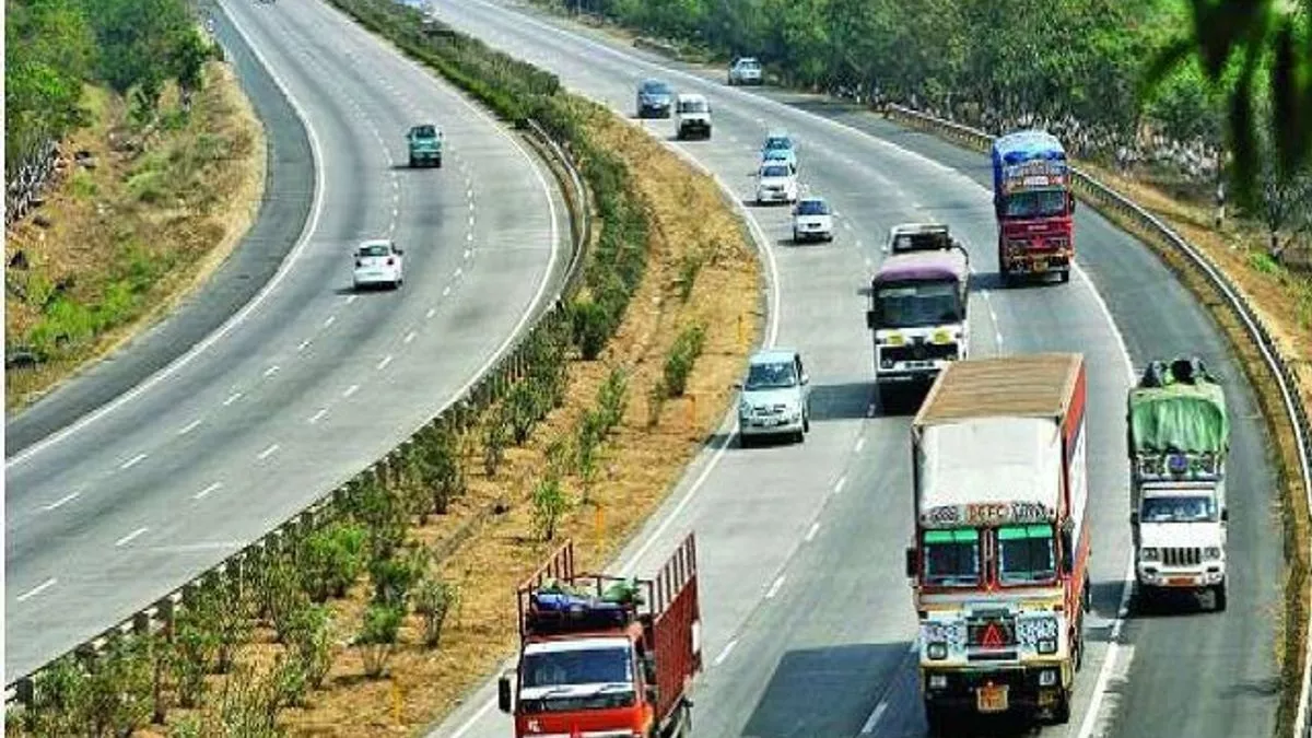ओला, उबर जैसे कैब और टूरिस्ट ट्रांसपोर्ट वाहन एक्सप्रेस वे तथा हाईवे में अब और तेज रफ्तार से चल सकेंगे… ओला, उबर जैसे कैब और टूरिस्ट ट्रांसपोर्ट वाहन एक्सप्रेस वे तथा हाईवे में अब और तेज रफ्तार से चल सकेंगे…