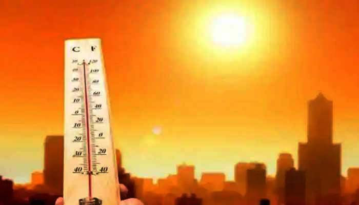 देश के कई राज्यों में गर्मी लोगों को सताने वाली है, आने वाले दिनों में तापमान 40 के पार हो सकता है देश के कई राज्यों में गर्मी लोगों को सताने वाली है, आने वाले दिनों में तापमान 40 के पार हो सकता है