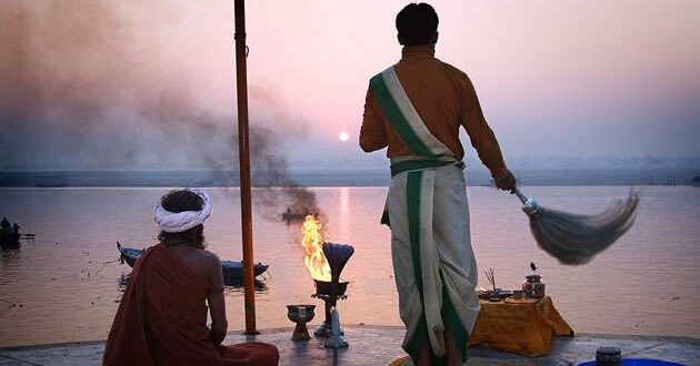  क्या आप जानते हैं कि गंगा स्नान से ना केवल आध्यात्मिक लाभ मिलता है बल्कि इसके वैज्ञानिक फायदे भी हैं?