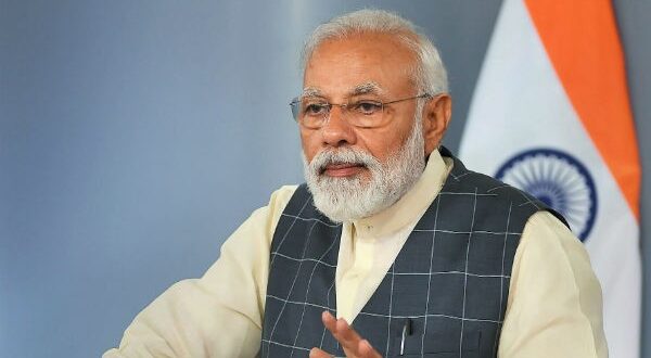 प्रधानमंत्री नरेन्द्र मोदी लोकप्रियता के शीर्ष पर, पढ़े पूरी खबर