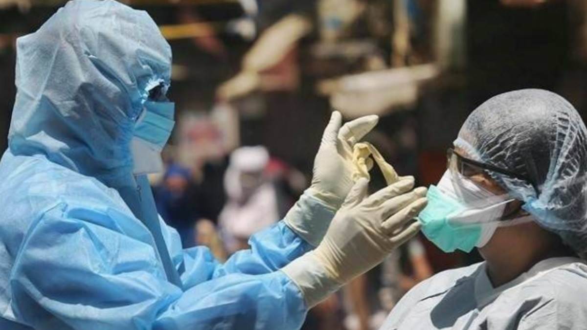 भारत में कोरोना के मामलों में आई तेज़ी, 24 घंटों में सामने आए कोरोना के 2,994 नए मामले… भारत में कोरोना के मामलों में आई तेज़ी, 24 घंटों में सामने आए कोरोना के 2,994 नए मामले…