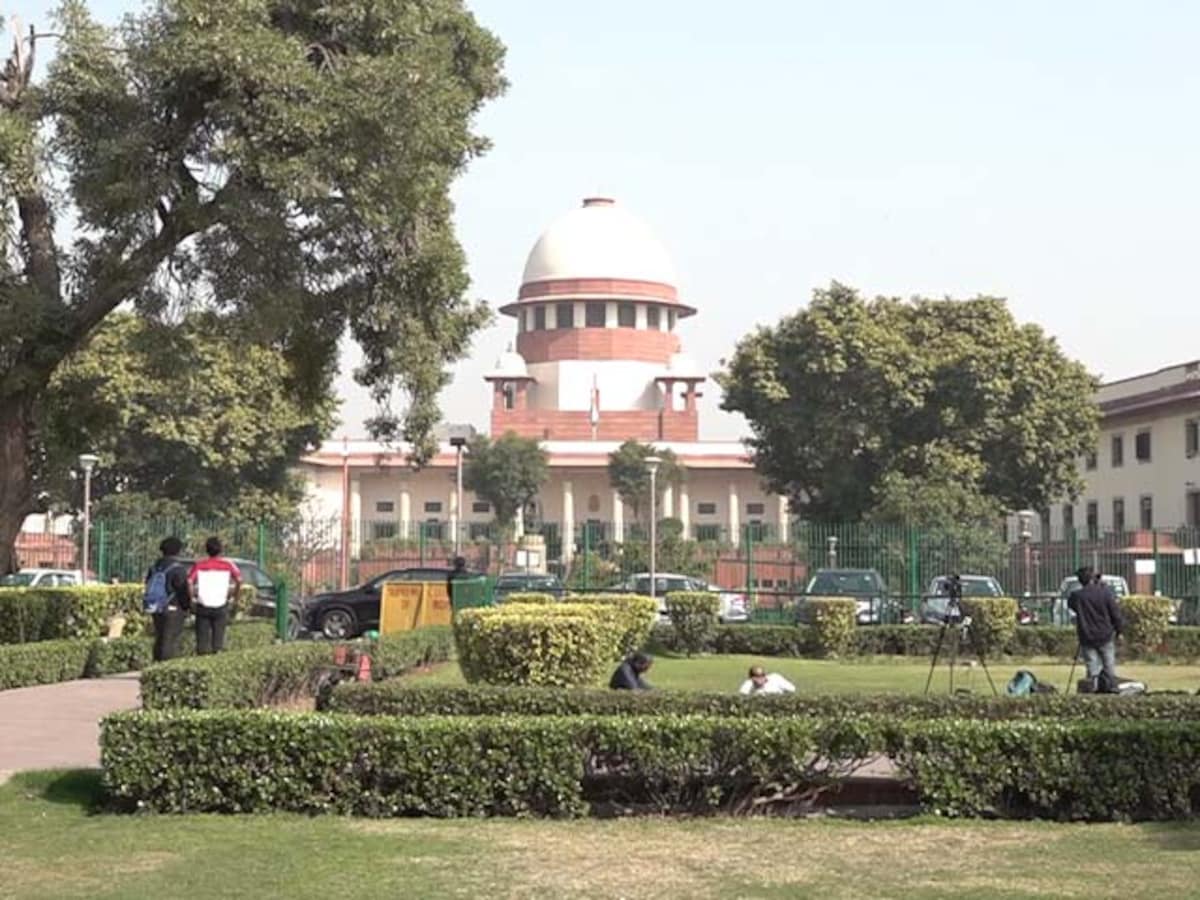 सुप्रीम कोर्ट ने केंद्र सरकार को विद्यालयों में पढ़ने वाली लड़कियों के लिए मासिक धर्म स्वच्छता के प्रबंधन तैयार करने का दिया निर्देश