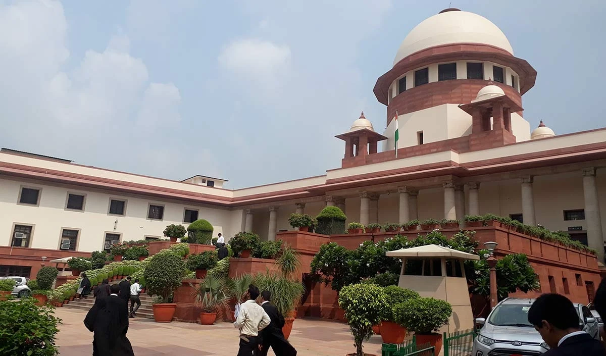 भ्रष्टाचार समाज के लिए गंभीर खतरा है और इससे सख्ती से निपटा जाना चाहिए- सुप्रीम कोर्ट भ्रष्टाचार समाज के लिए गंभीर खतरा है और इससे सख्ती से निपटा जाना चाहिए- सुप्रीम कोर्ट