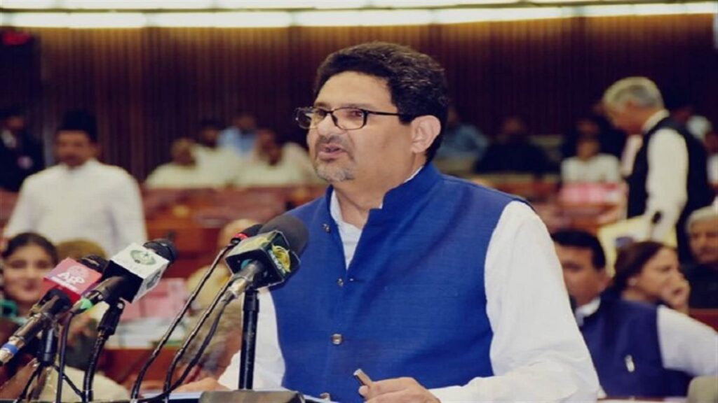 वित्त मंत्रालय ने पाकिस्तान के लोगों को चेतावनी देते हुए कहा है कि… वित्त मंत्रालय ने पाकिस्तान के लोगों को चेतावनी देते हुए कहा है कि…