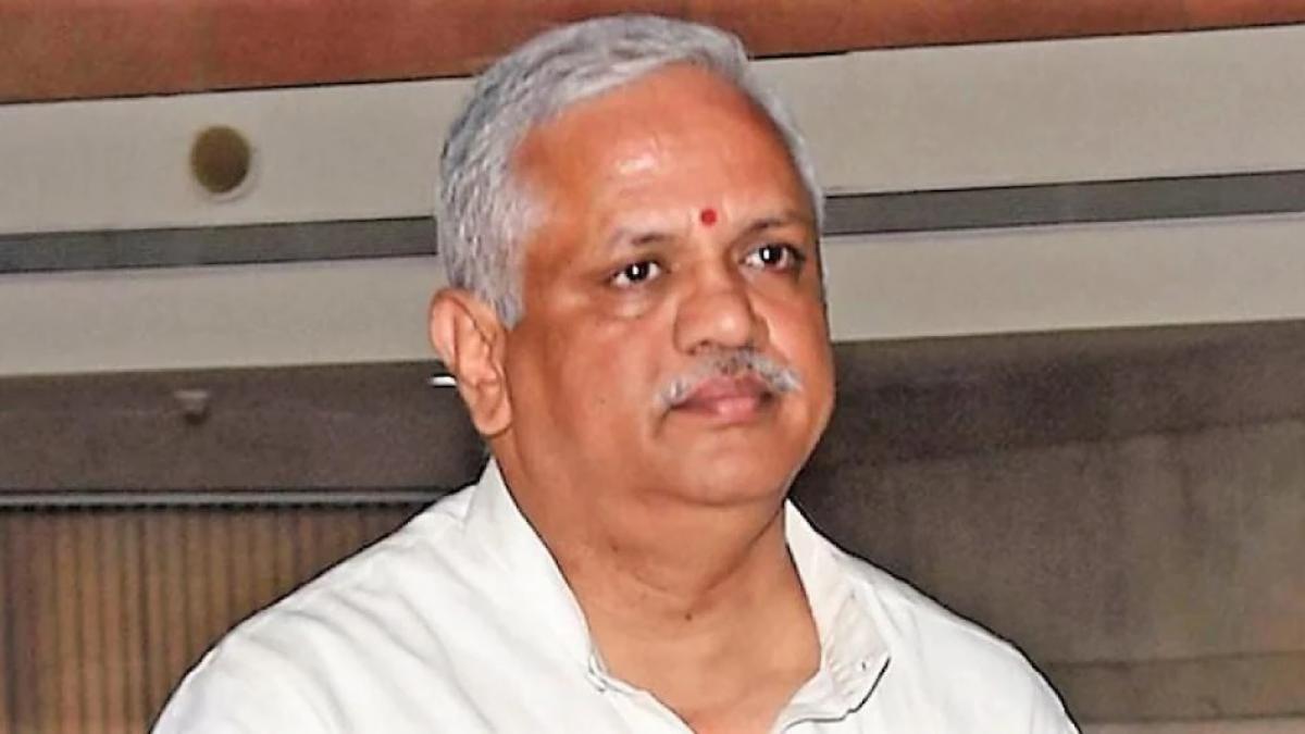 भाजपा के राष्ट्रीय महासचिव बीएल संतोष ने कर्नाटक के पूर्व मुख्यमंत्री और कांग्रेस के वरिष्ठ नेता सिद्धारमैया पर बोला हमला…. भाजपा के राष्ट्रीय महासचिव बीएल संतोष ने कर्नाटक के पूर्व मुख्यमंत्री और कांग्रेस के वरिष्ठ नेता सिद्धारमैया पर बोला हमला….