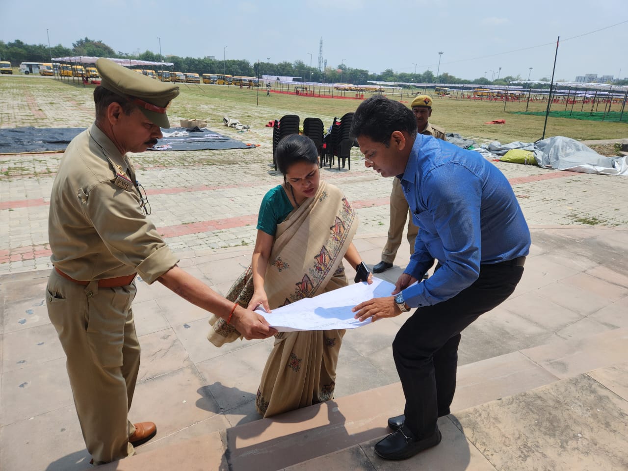 पोलिंग पार्टियों के लिए लगाए गए 750 वाहन : रोशन जैकब
