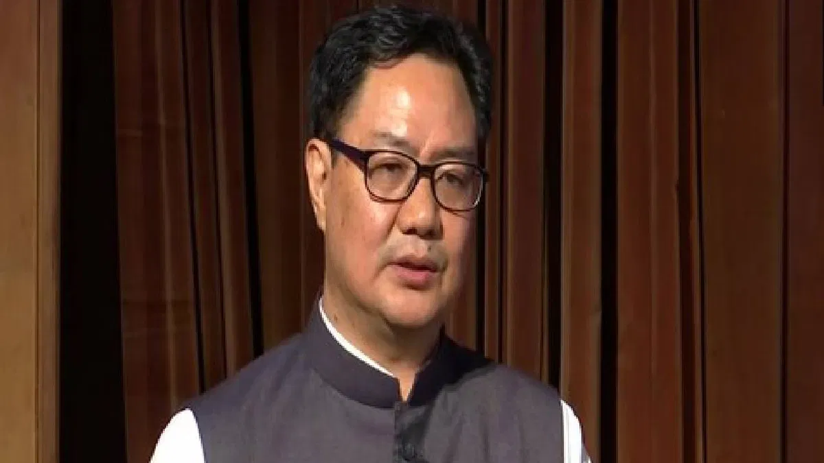 चीफ जस्टिस चंद्रचूड़ के फैसले की कानून मंत्री किरण रिजिजू ने की तारीफ… चीफ जस्टिस चंद्रचूड़ के फैसले की कानून मंत्री किरण रिजिजू ने की तारीफ…