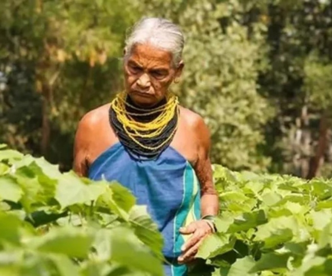 उत्तर कन्नड़ जिले के अंकोल की चुनाव रैली में पीएम का दिल छू लेने वाला अंदाज दिखा उत्तर कन्नड़ जिले के अंकोल की चुनाव रैली में पीएम का दिल छू लेने वाला अंदाज दिखा