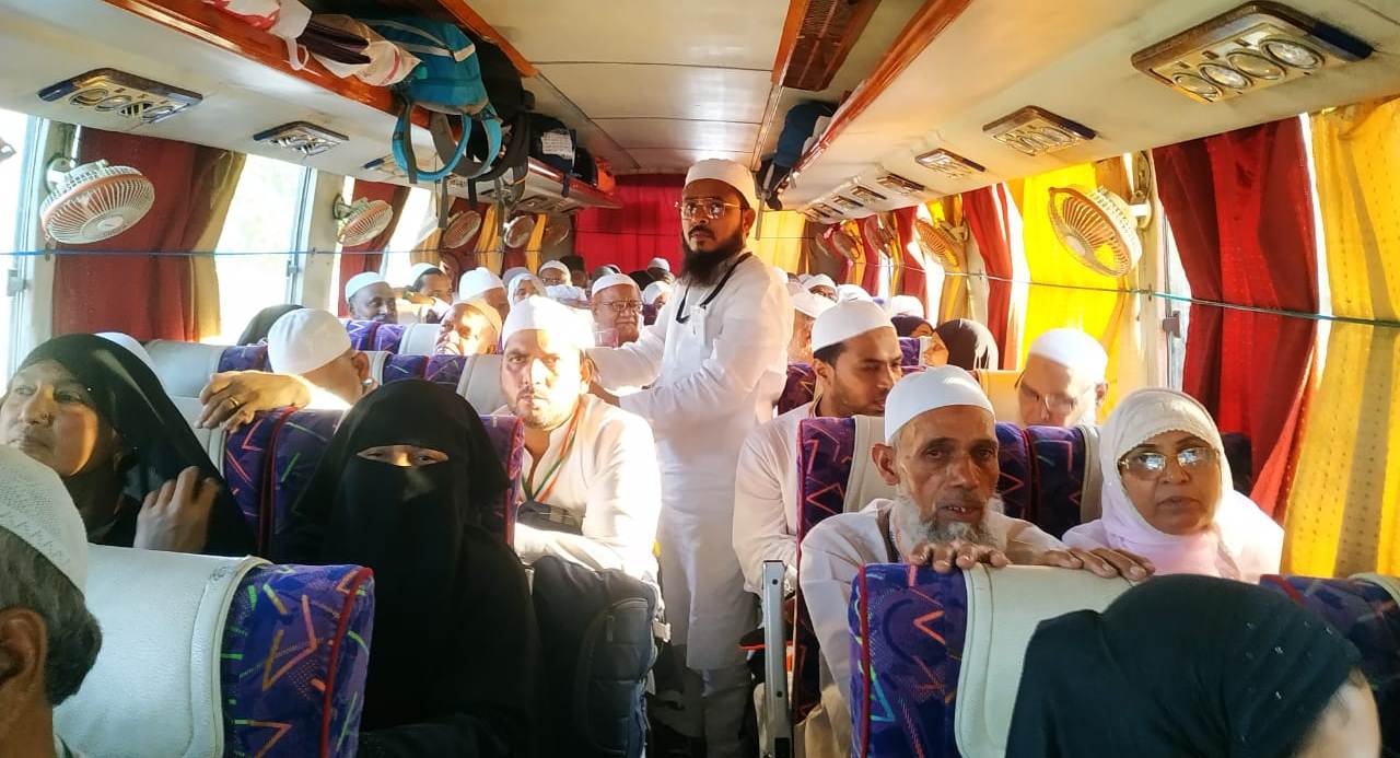 उत्तर प्रदेश से अब तक 20208 हज यात्री सऊदी अरब के रवाना उत्तर प्रदेश से अब तक 20208 हज यात्री सऊदी अरब के रवाना