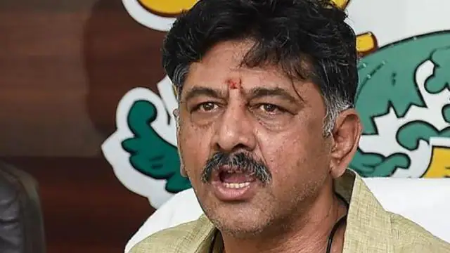 कांग्रेस ने बुधवार को डीके शिवकुमार को दो ऑफर दिए.. कांग्रेस ने बुधवार को डीके शिवकुमार को दो ऑफर दिए..