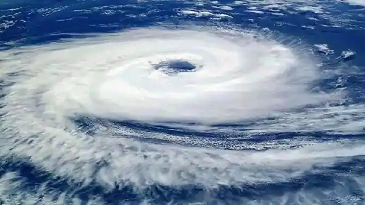 IMD ने बताया कि चक्रवाती तूफान बिपरजॉय अगले 36 घंटों के दौरान धीरे-धीरे होगा और तेज… IMD ने बताया कि चक्रवाती तूफान बिपरजॉय अगले 36 घंटों के दौरान धीरे-धीरे होगा और तेज…