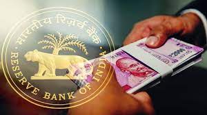 RBI की ओर से फ्लोटिंग रेट सेविंग बॉन्ड पर ब्याज को बढ़ाकर 8.05 प्रतिशत कर दिया गया..