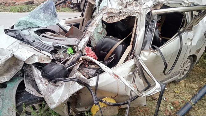 सड़क हादसों में 33 महीने में 773 लोगों की मौत ,जाने क्या है हादसों की प्रमुख वजह सड़क हादसों में 33 महीने में 773 लोगों की मौत ,जाने क्या है हादसों की प्रमुख वजह