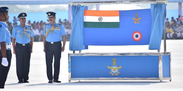 IAF प्रमुख ने बोले हर चुनौती का सामना करने के लिए हम तैयार