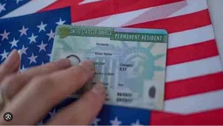 अमेरिका में अब  5 साल के लिए जारी होगा रोजगार प्राधिकरण कार्ड