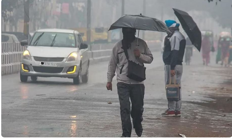 मौसम ने ली करवट,कई जगह पर बारिश के साथ बिजली का अलर्ट