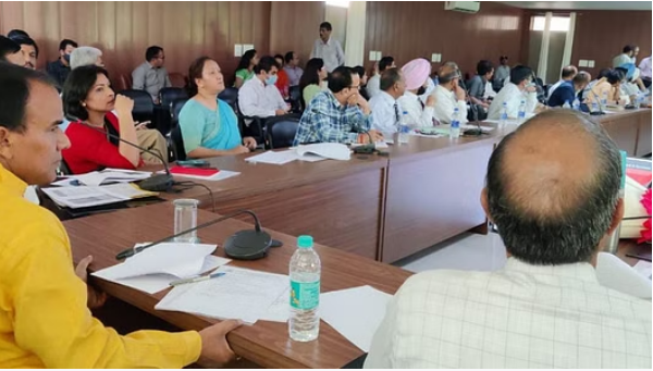 जानिए उत्तराखंड बोर्ड परीक्षाएं में क्या अहम फैसले लिए गये जानिए उत्तराखंड बोर्ड परीक्षाएं में क्या अहम फैसले लिए गये