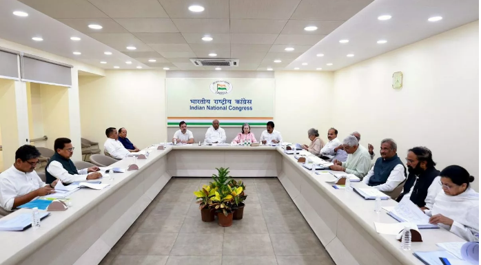 दिल्ली में CEC की बैठक शुरू, कांग्रेस देगी राजस्थान और छत्तीसगढ़ में उम्मीदवारों के नाम दिल्ली में CEC की बैठक शुरू, कांग्रेस देगी राजस्थान और छत्तीसगढ़ में उम्मीदवारों के नाम