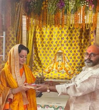 तेजस की सफलता के लिए राम जन्मभूमि अयोध्या पहुंचीं कंगना रनोट