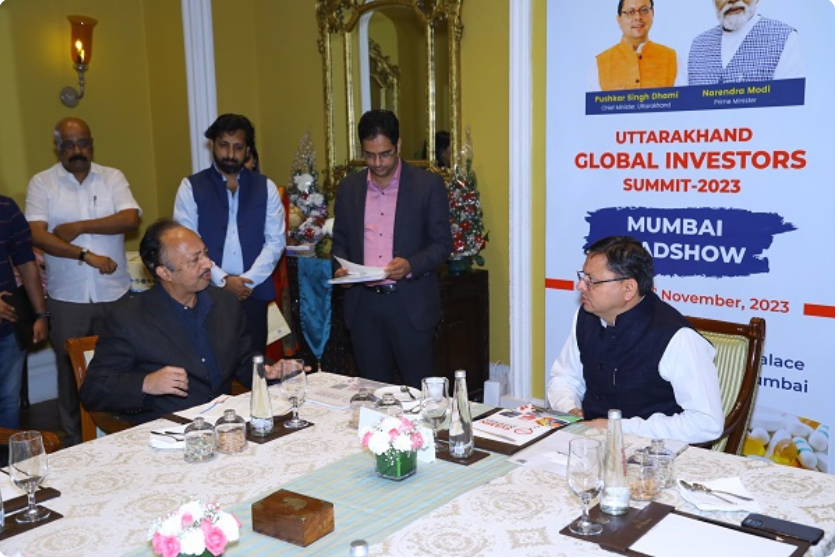 मुंबई:सीएम पुष्कर धामी के रोड शो में करोड़ के  MOU हुए…