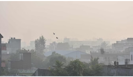 गोरखपुर शहर की हवा डीजल ऑटो के धुएं से और जहरीली हुई!