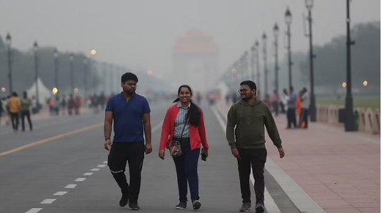 राजधानी की हवा में आज सुधार,जानिए कितना है AQI