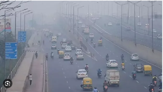 दिल्ली में सुरक्षित नहीं सांसें: AQI पहुंचा 321; अगले तीन दिन संकट बरकरार