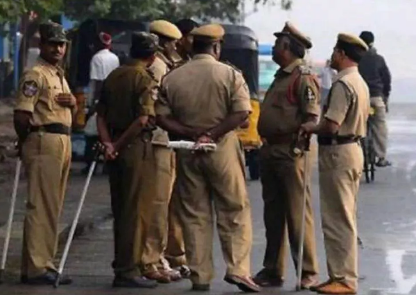 केरल में क्रिसमस पर्व के दौरान हुआ बड़ा हादसा,पढ़े पूरी खबर केरल में क्रिसमस पर्व के दौरान हुआ बड़ा हादसा,पढ़े पूरी खबर
