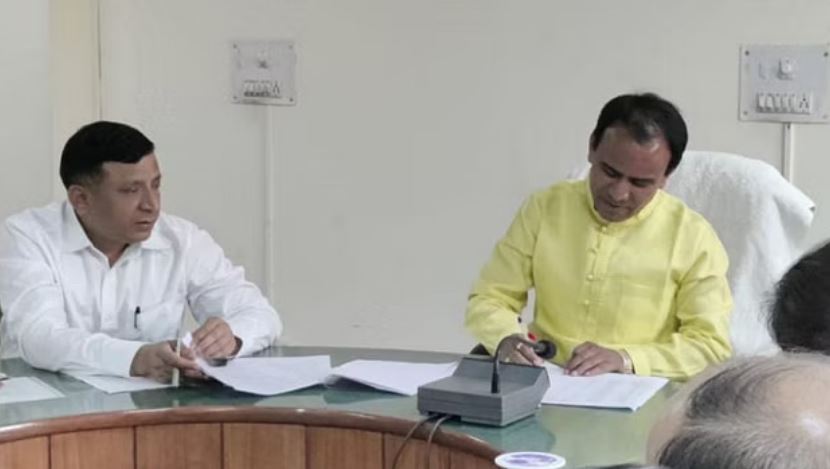 देहरादून : प्रदेश के 186 अटल उत्कृष्ट स्कूलों का इस साल नहीं बदलेगा बोर्ड देहरादून : प्रदेश के 186 अटल उत्कृष्ट स्कूलों का इस साल नहीं बदलेगा बोर्ड