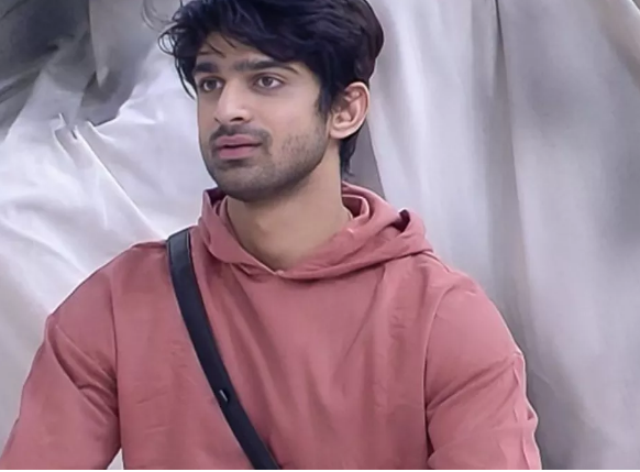 Bigg Boss 17 Eviction:समर्थ के बुने जाल में फंसे अभिषेक को चुकानी पड़ी बड़ी कीमत Bigg Boss 17 Eviction:समर्थ के बुने जाल में फंसे अभिषेक को चुकानी पड़ी बड़ी कीमत