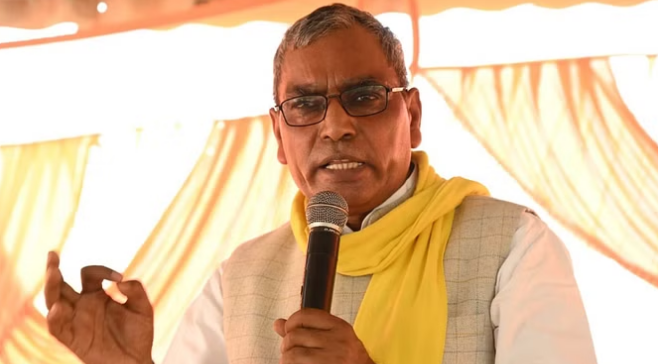 ओमप्रकाश राजभर के सुरक्षाकर्मियों के खिलाफ एफआईआर ओमप्रकाश राजभर के सुरक्षाकर्मियों के खिलाफ एफआईआर