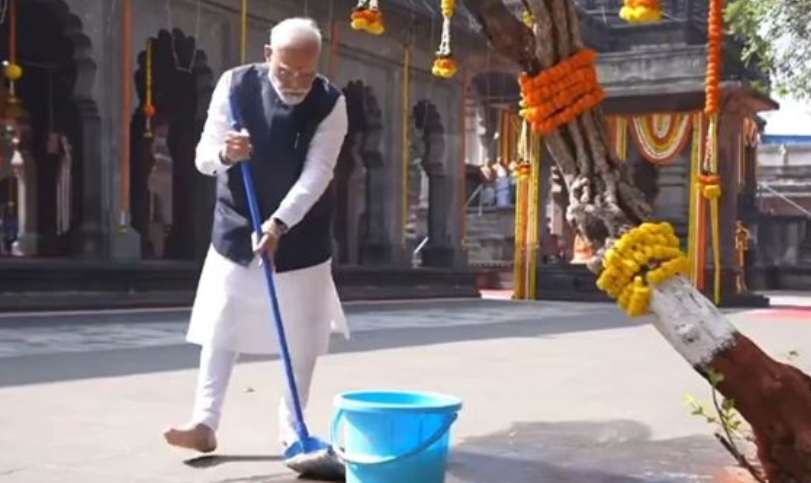 नासिक में पीएम मोदी तीर्थस्थलों में स्वच्छता अभियान चलाने का युवाओं से किया आह्वान