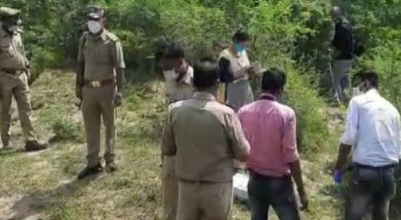 कई दिनों से लापता बच्ची को ढ़ूंढ रहे थे परिवार वाले ,कुत्ते ने खोज निकाला सिर… कई दिनों से लापता बच्ची को ढ़ूंढ रहे थे परिवार वाले ,कुत्ते ने खोज निकाला सिर…