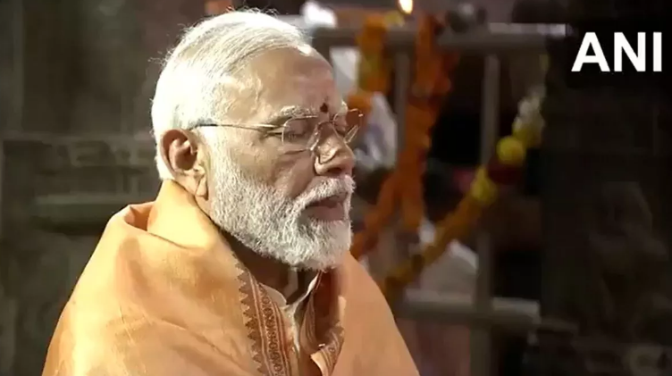 लेपाक्षी में वीरभद्र मंदिर में पीएम मोदी ने की पूजा-अर्चना