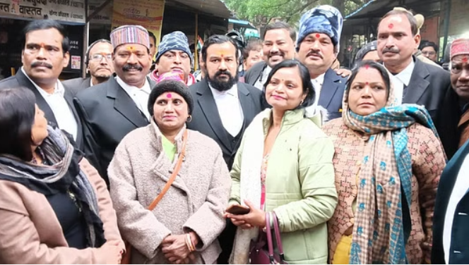 ज्ञानवापी मामले में जिला जज का बड़ा आदेश,पढ़े पूरी खबर ज्ञानवापी मामले में जिला जज का बड़ा आदेश,पढ़े पूरी खबर