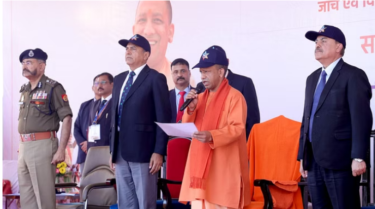 यूपी: 67वीं ऑल इंडिया पुलिस ड्यूटी मीट के समापन समारोह में शामिल हुए सीएम योगी यूपी: 67वीं ऑल इंडिया पुलिस ड्यूटी मीट के समापन समारोह में शामिल हुए सीएम योगी