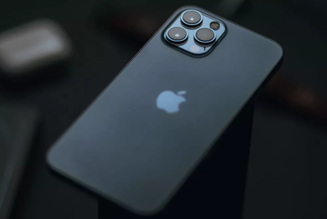 नए स्मार्टफोन पर काम कर रहा है OpenAI