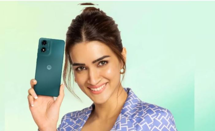 5,000mAh की बैटरी और 90Hz डिस्प्ले वाले मोटो के इस फोन की लॉन्च डेट आई सामने 5,000mAh की बैटरी और 90Hz डिस्प्ले वाले मोटो के इस फोन की लॉन्च डेट आई सामने